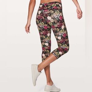 Floral Women's Capri Leggings